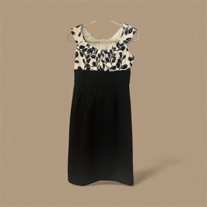 London Times Black and White Sleeveless Floral Cocktail Dress Size 4